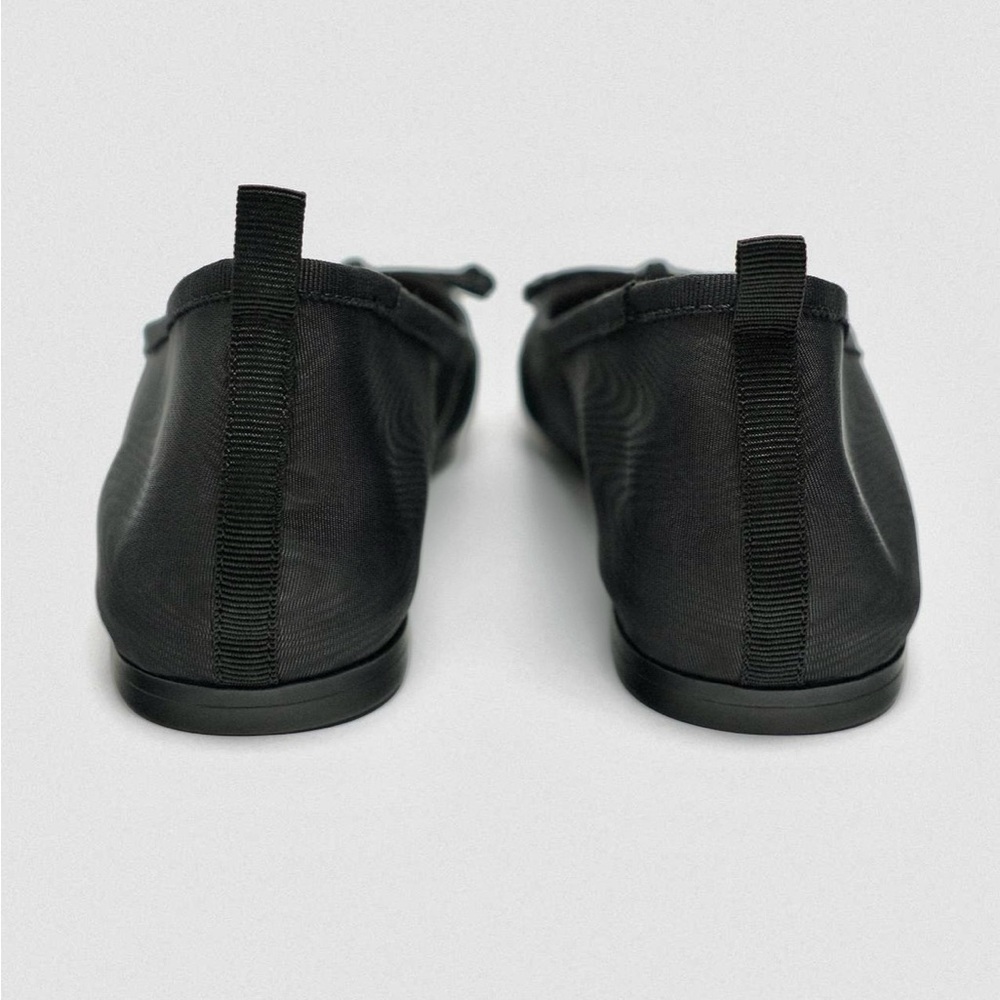 Zara NWT Black creased bow front detail mesh, lined ballet flats - Picture 6 of 7